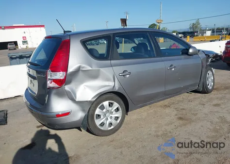 2012 Hyundai Elantra Touring Gls z USA, uszkodzony, nr VIN KMHDB8AE3CU136829